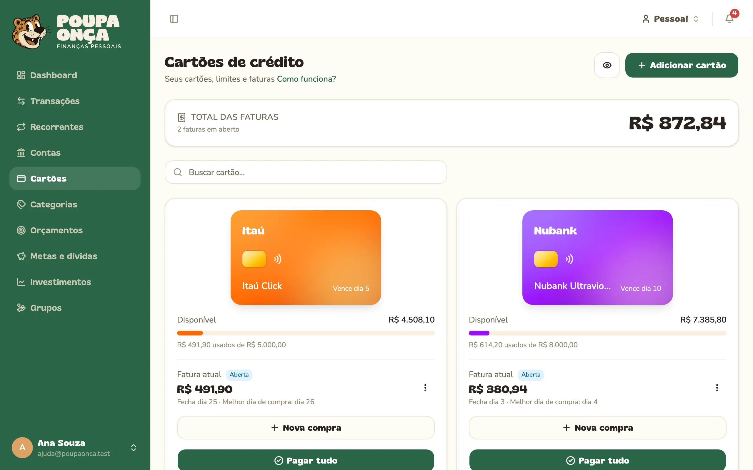 Tela de cartões com o limite usado e a fatura atual de cada cartão