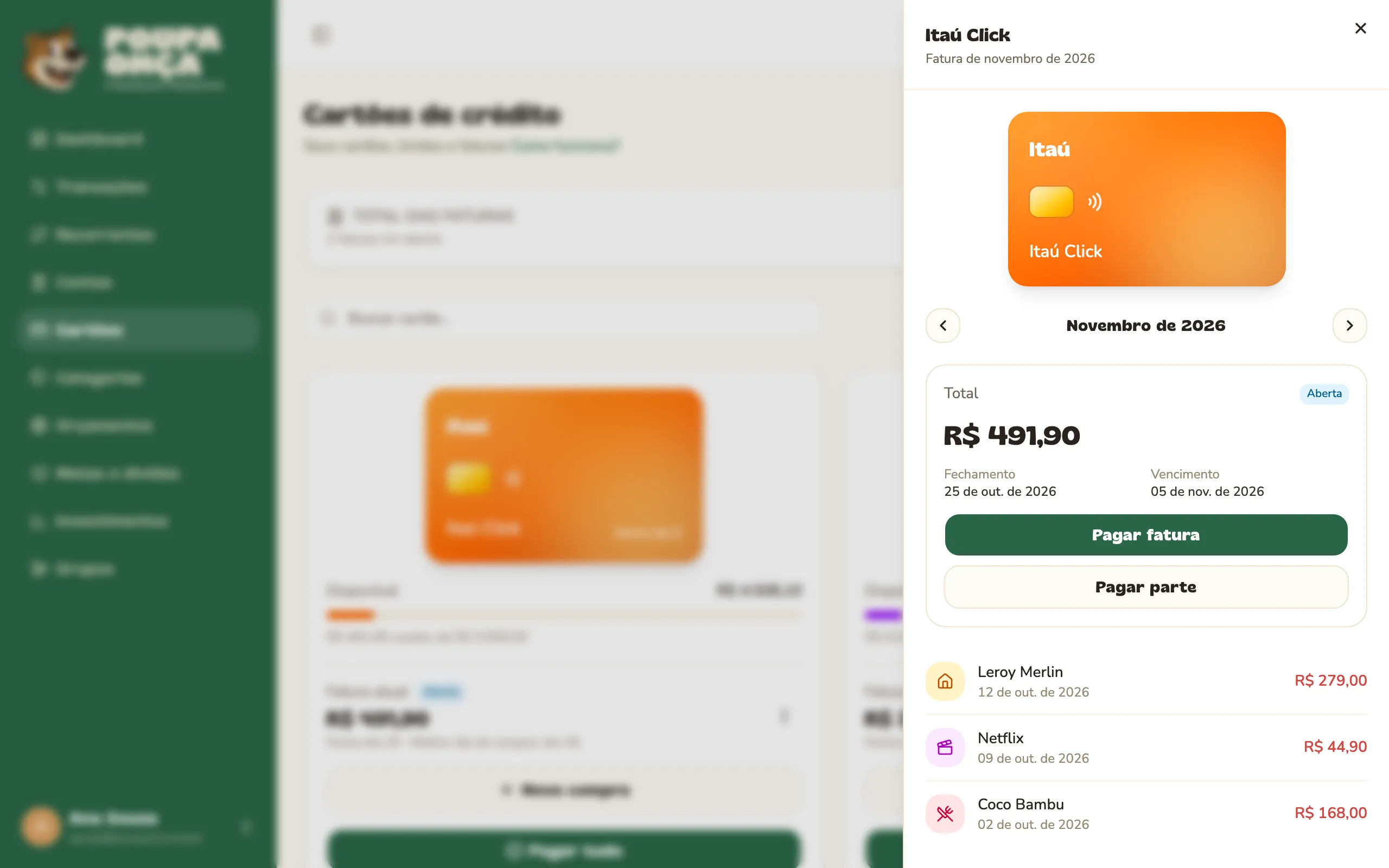 Detalhe da fatura com total, fechamento, vencimento e as compras